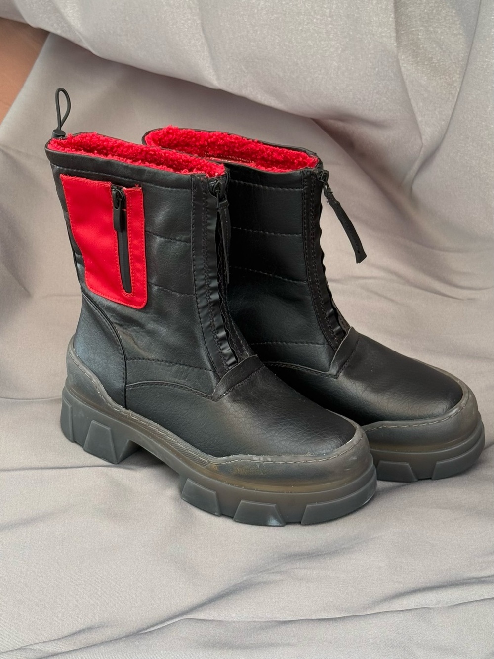 Franco Sarto Galaxy Winter Boots Black Red Faux Fur Lined Women’s Size 8.5